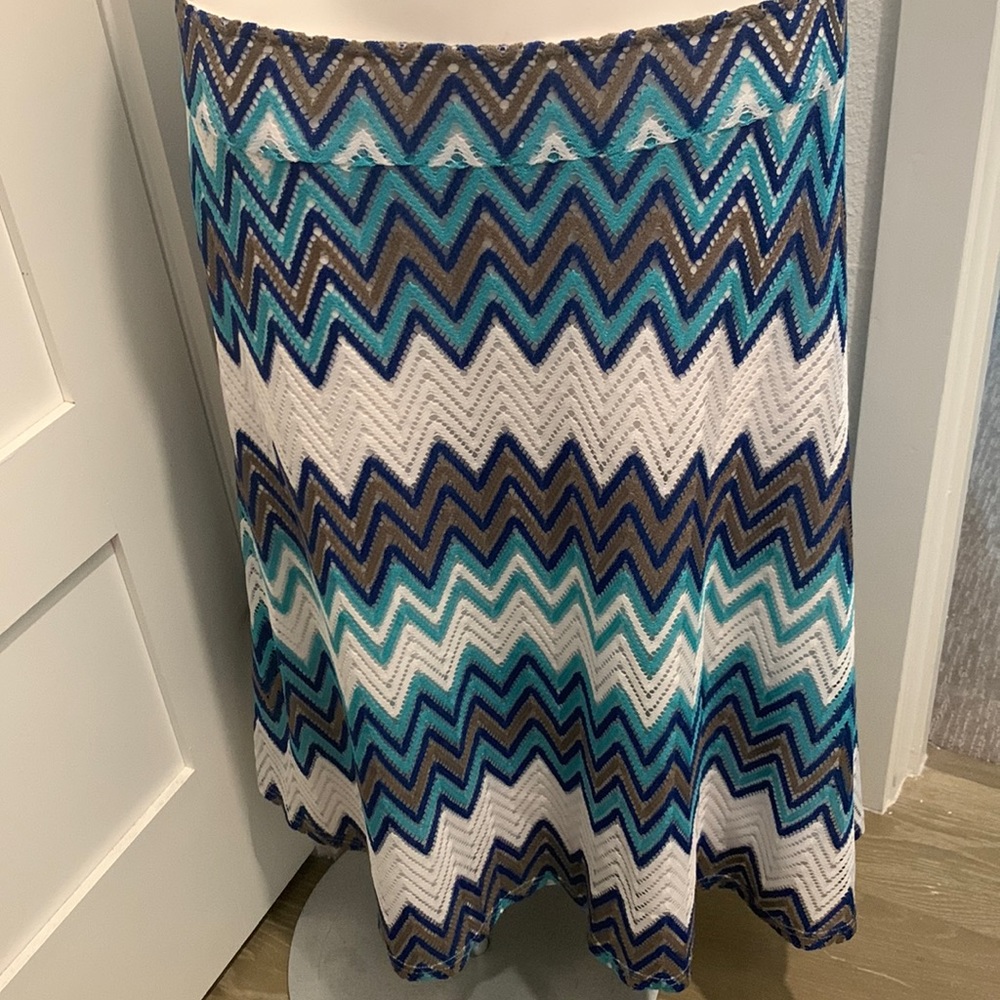 Zac & Rachael Chevron Skirt Size XL